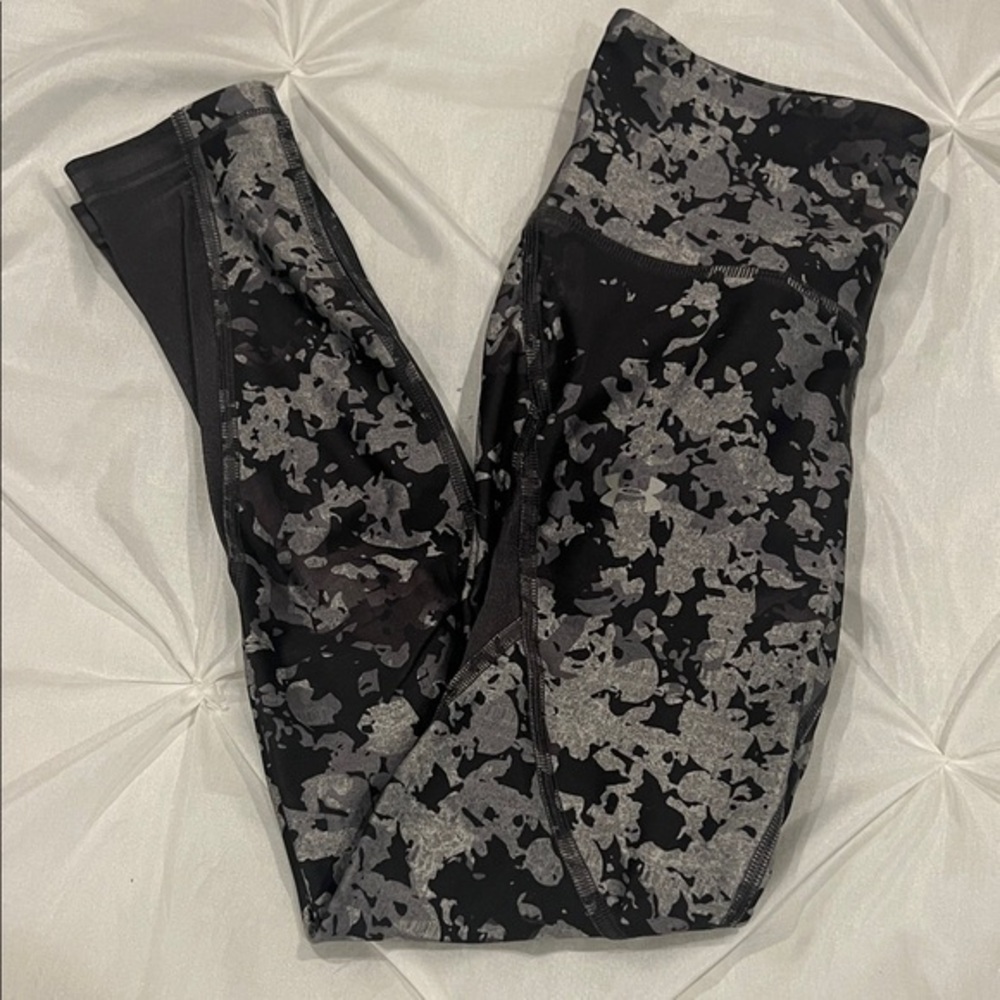 Under Armour Black and Gray Compression Leggings